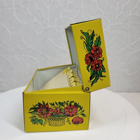 Vintage Syndicate Mfg Recipe Box Yellow Red Floral Metal Tin with Divider Cards - Picture 4 of 16
